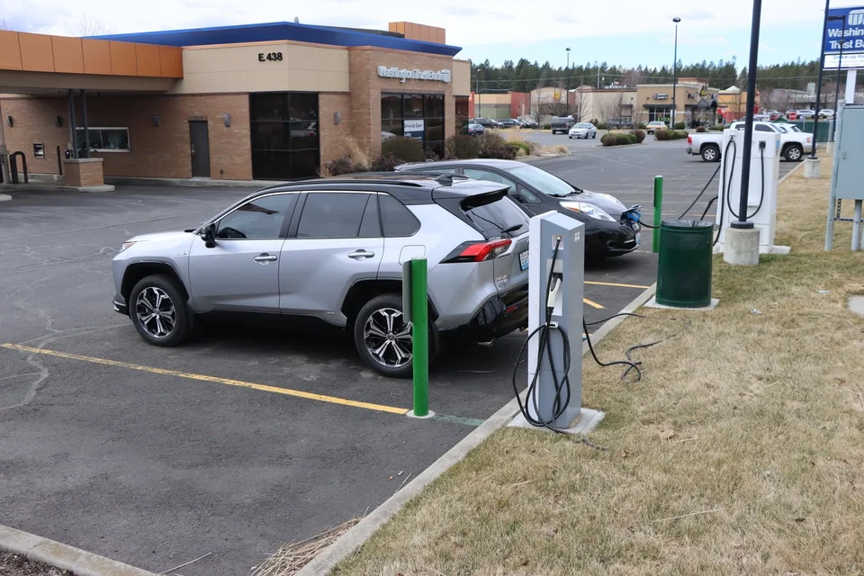 Tesla Wall Connector vs Mobile Connector vs NEMA 14-50 charging comparison for Spokane drivers